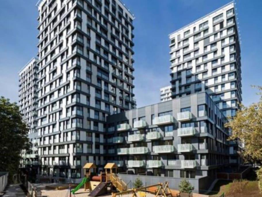 Residence Garden Tower - Zimni Zahrada Прага Екстериор снимка