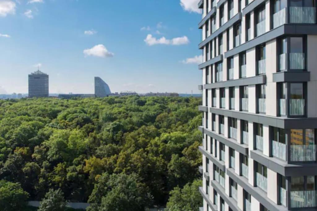 Residence Garden Tower - Zimni Zahrada Прага Екстериор снимка