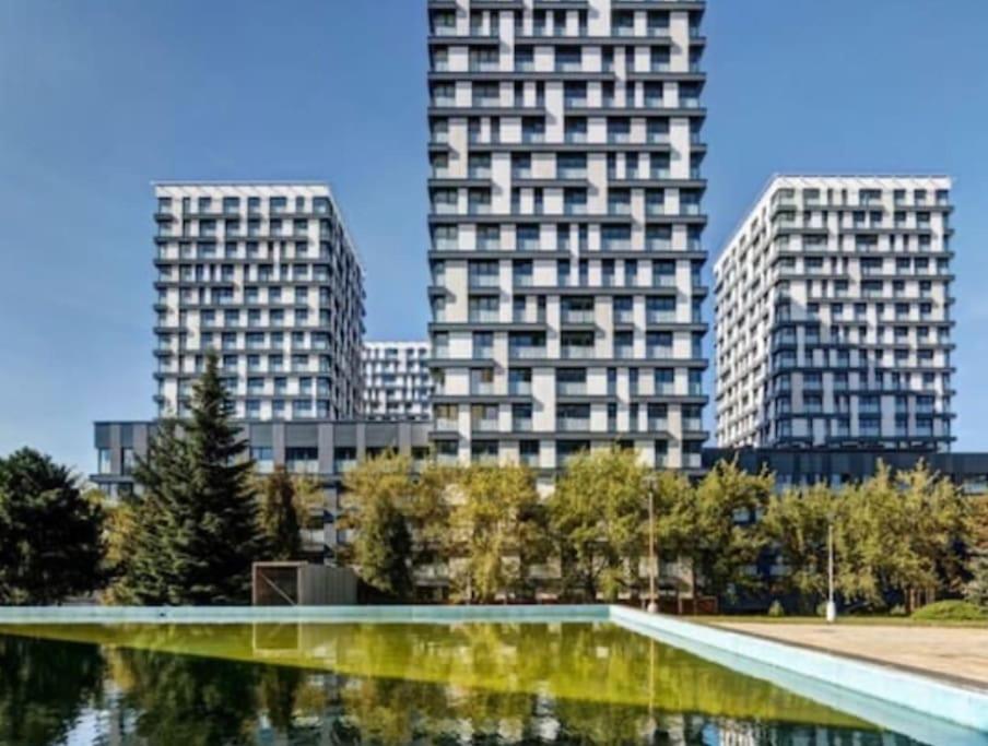 Residence Garden Tower - Zimni Zahrada Прага Екстериор снимка
